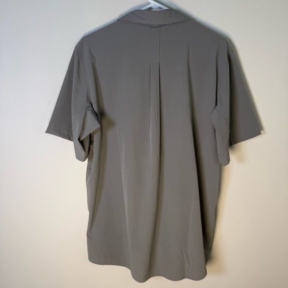 Vertx Flagstaff Tactical Short Sleeve Button Up Shirt NWT Size Medium - Picture 8 of 11